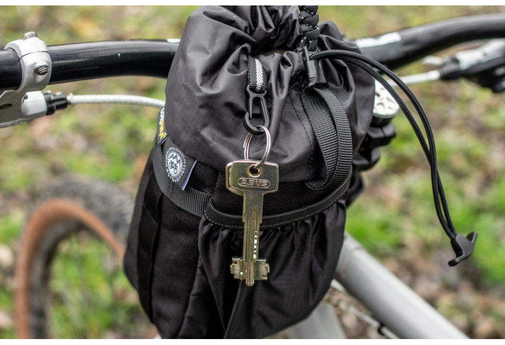 Сумка на кермо KasyBag Pocket Pack One hand [Total Black]